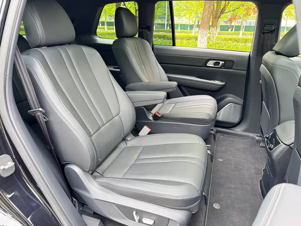Li Auto ONE 2020 6 мест