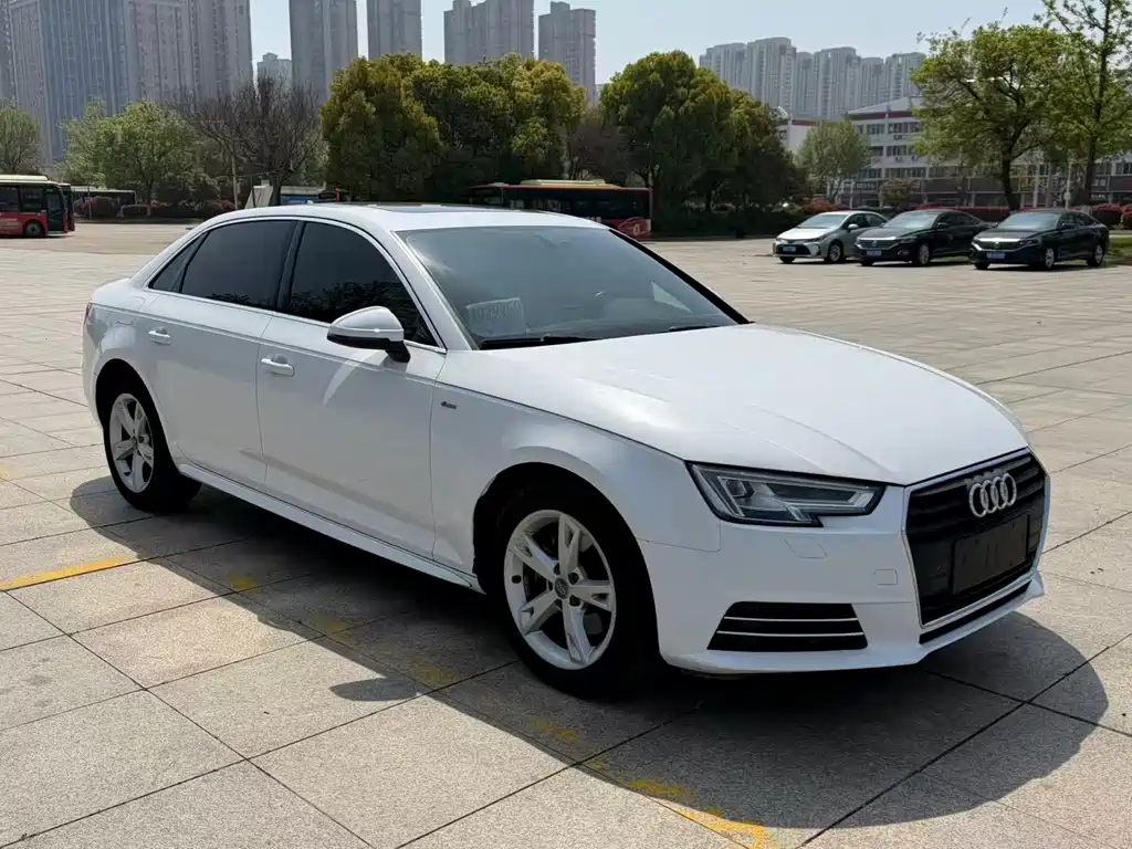 Audi A4L 2017
