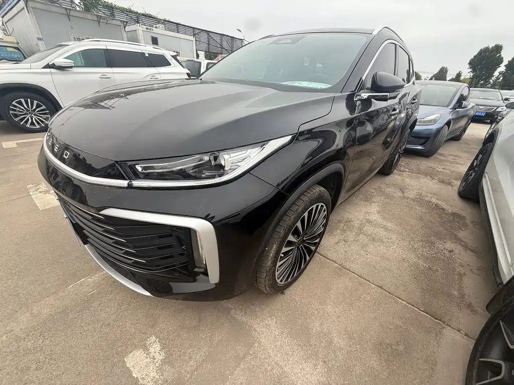 Exeed Lingyun — миниатюра 3