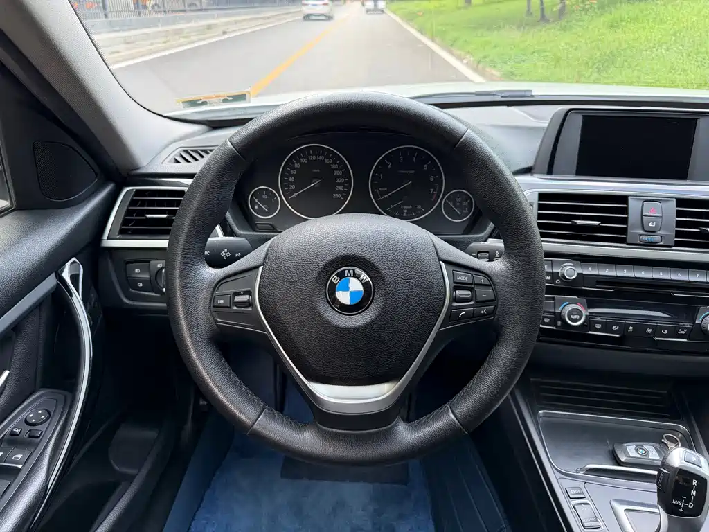 BMW 3 Series — миниатюра 6