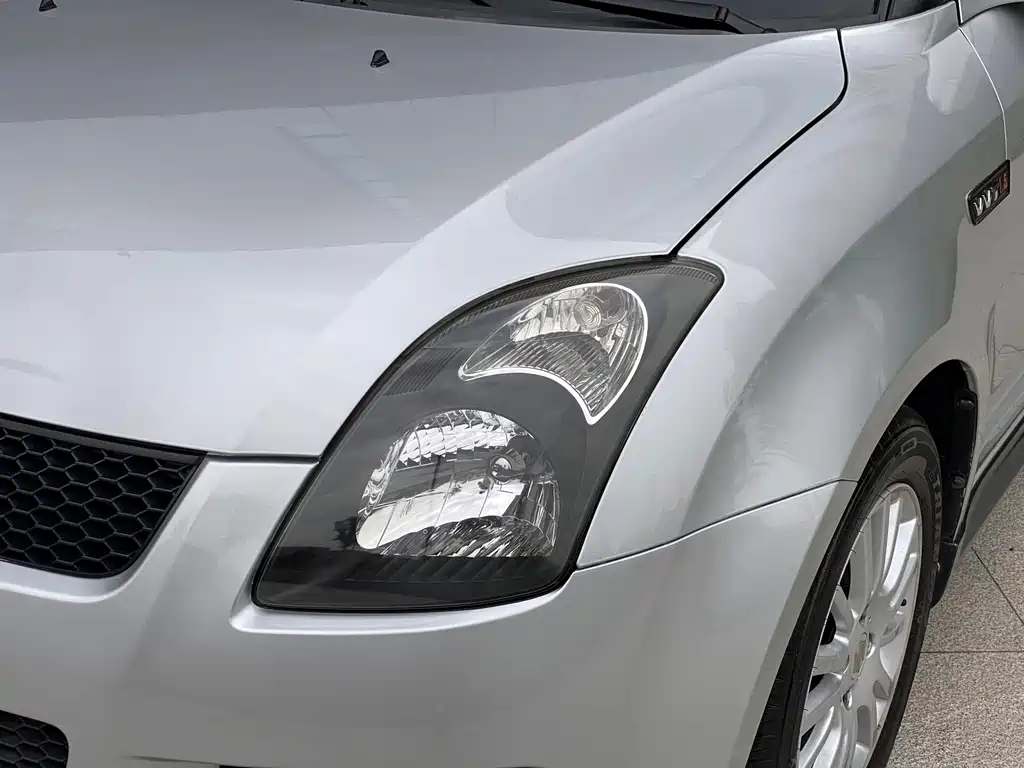 Suzuki Swift — миниатюра 12