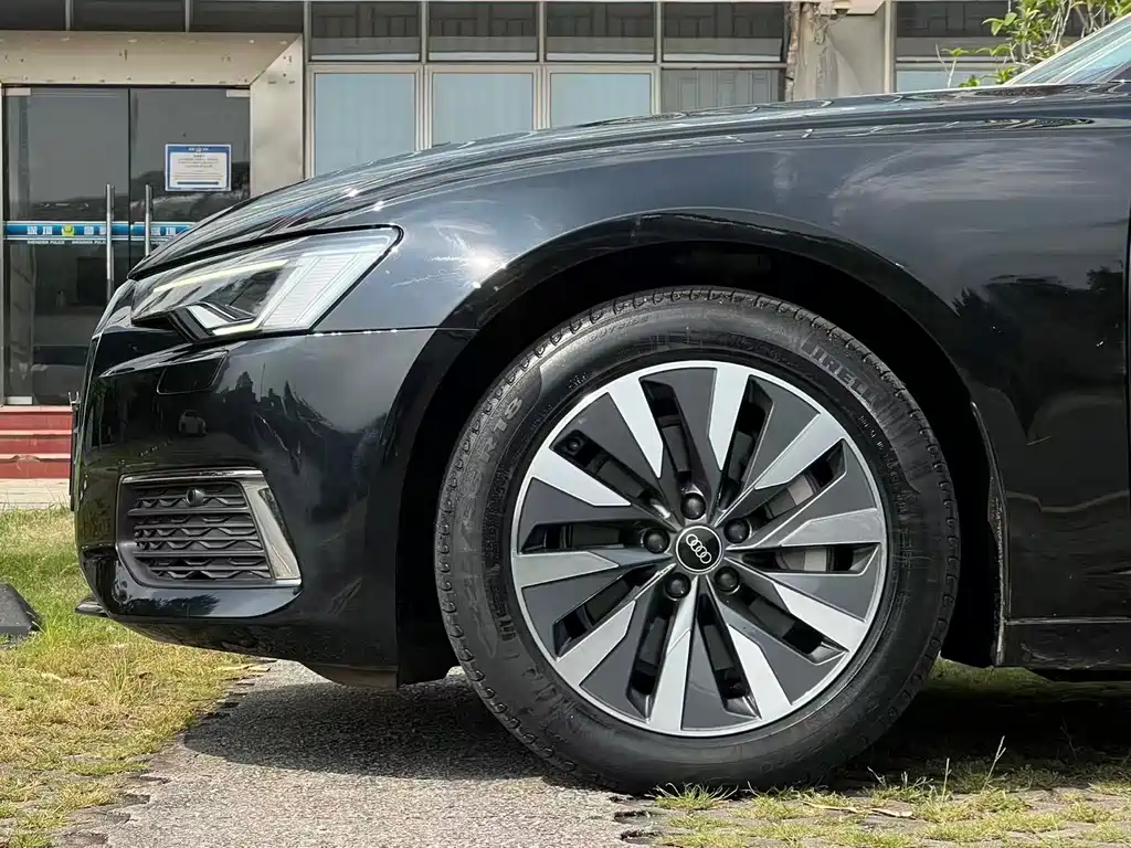 Audi A6L — миниатюра 21