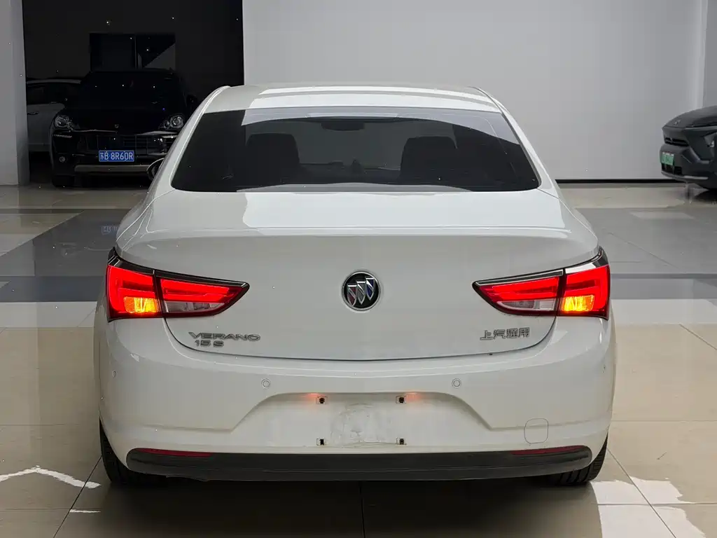 Buick Verano — миниатюра 5