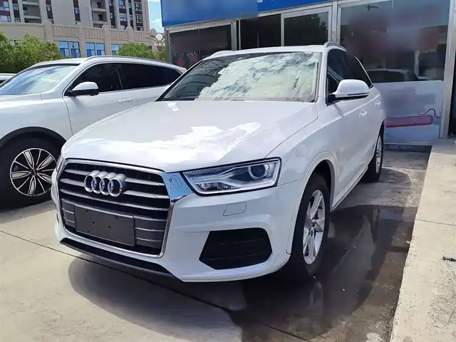 AUDI Q3 2017
