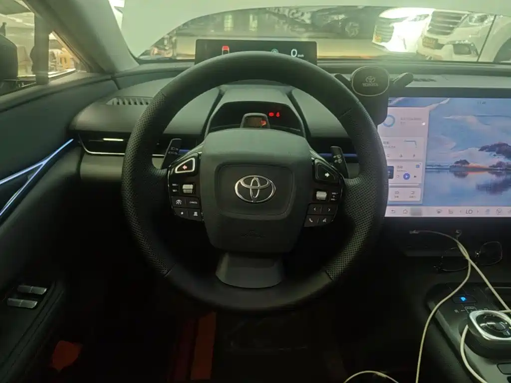 Toyota bZ5 — миниатюра 11