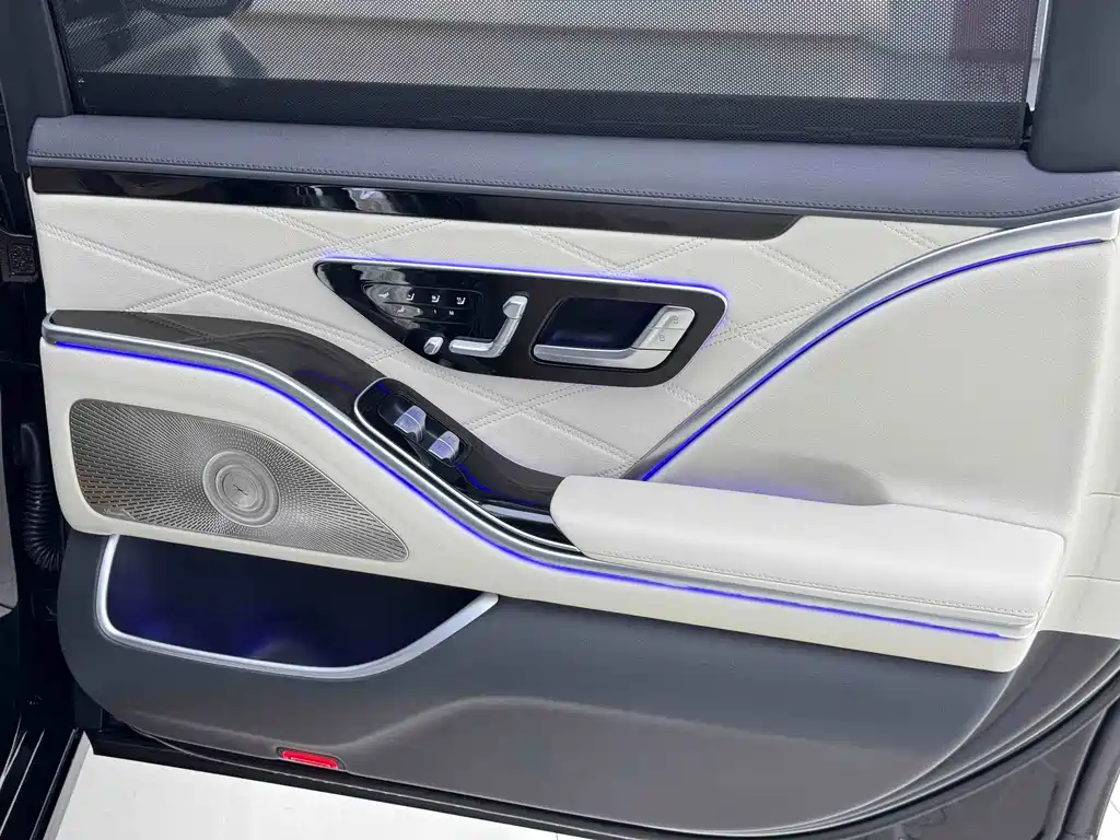 Mercedes-Benz S-Class — миниатюра 7