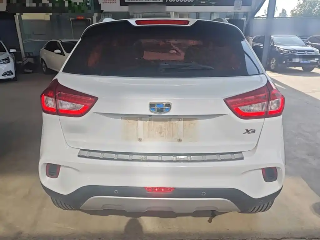 Geely Vision X3 — миниатюра 6