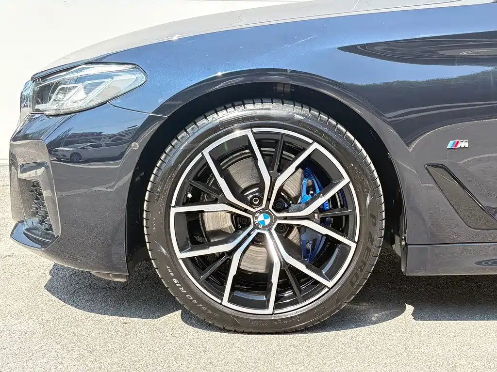 BMW 5 Series (Import) — миниатюра 9