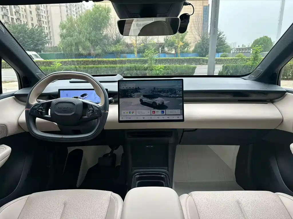 Lynk & Co Z20 — миниатюра 5