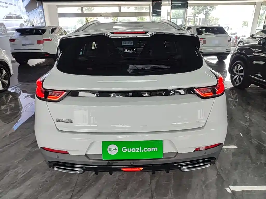 Geely Emgrand S — миниатюра 6