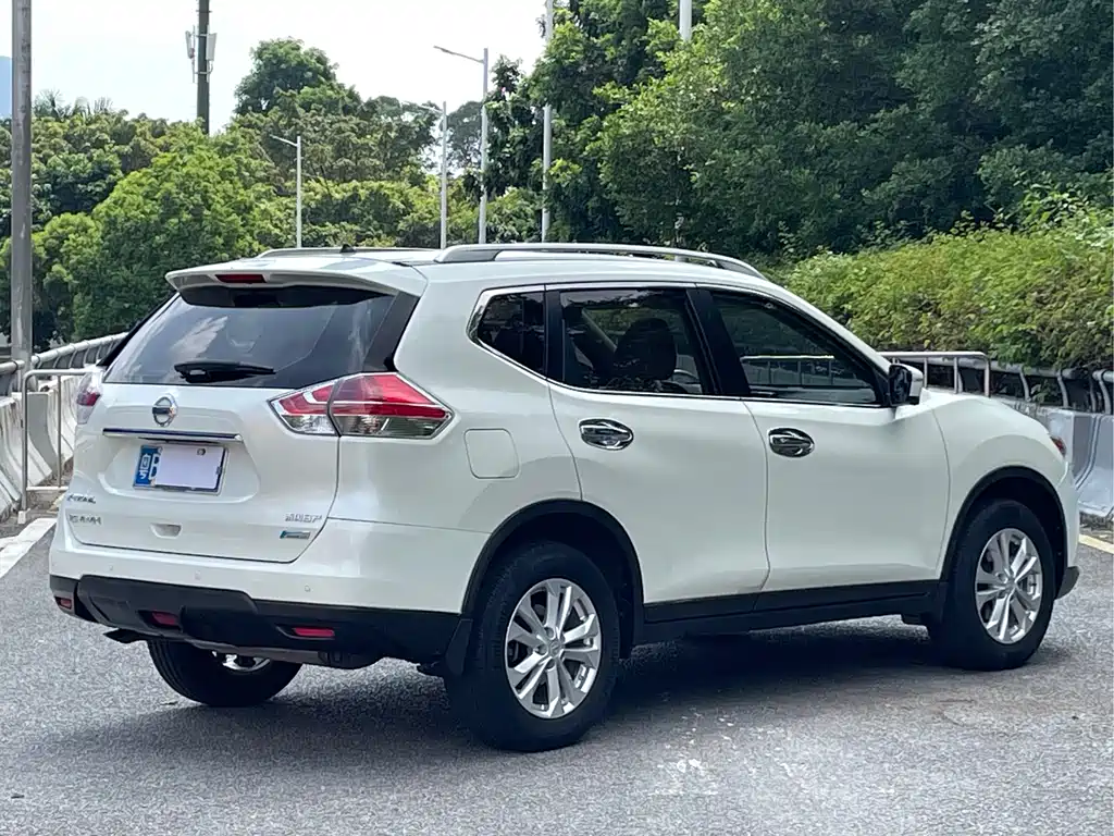 Nissan X-Trail — миниатюра 11