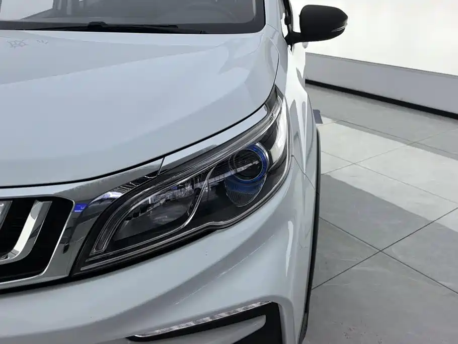 Geely Vision X3 — миниатюра 5