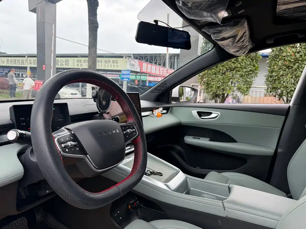 Roewe Young Wai D6 — миниатюра 6