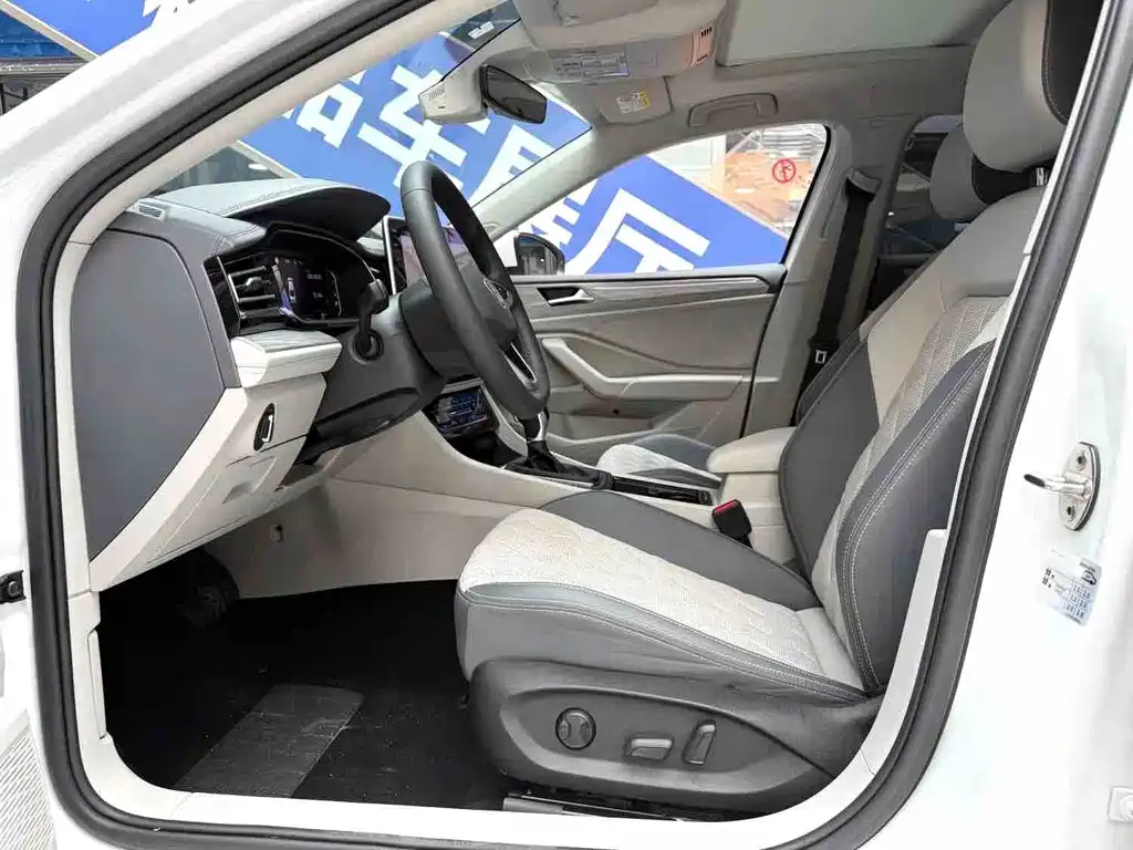 Volkswagen Sagitar — миниатюра 5