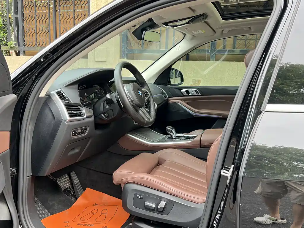 BMW X5 (Import) — миниатюра 8