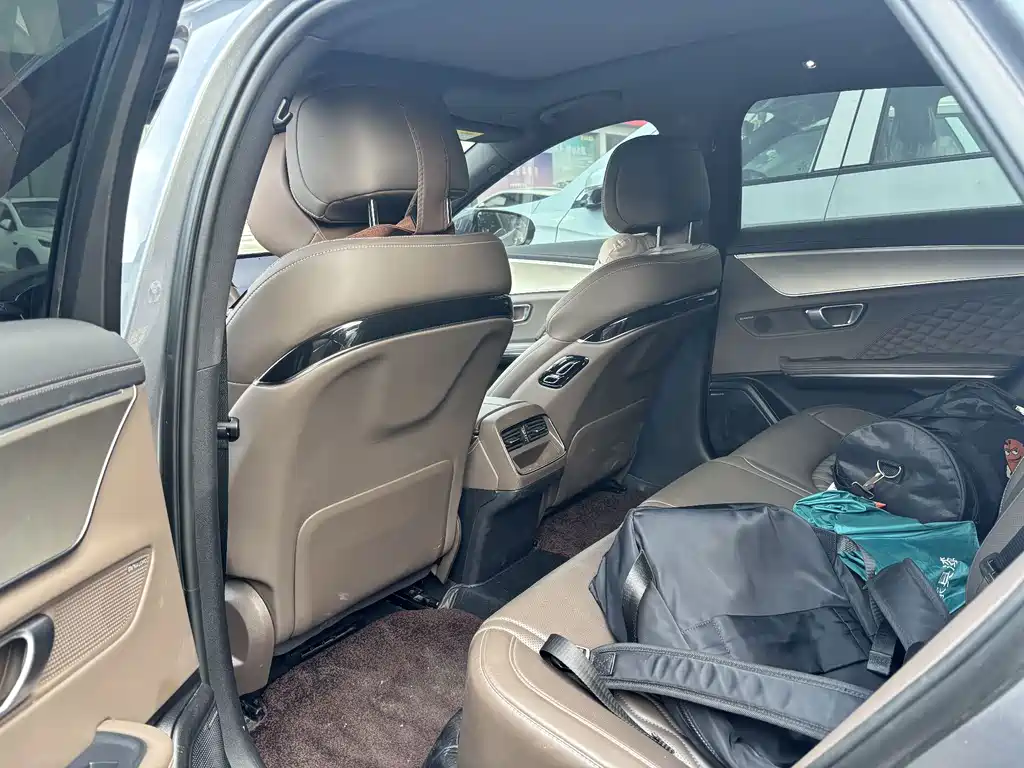 BYD Han — миниатюра 3