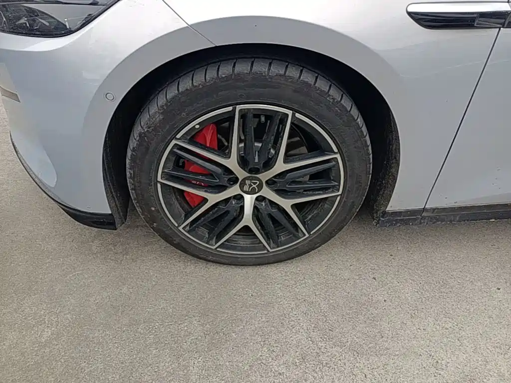 BYD Han L — миниатюра 23