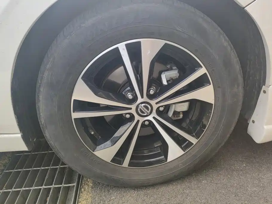 Nissan Sylphy — миниатюра 6