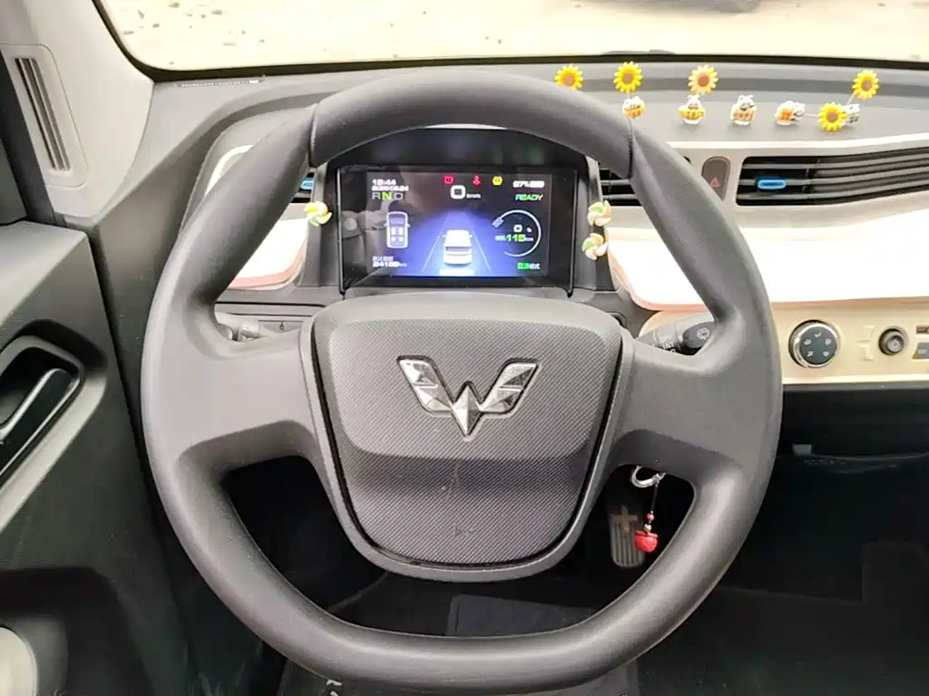 Wuling MINIEV — миниатюра 11