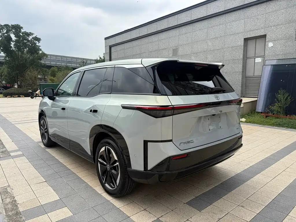 Toyota bZ3X — миниатюра 17
