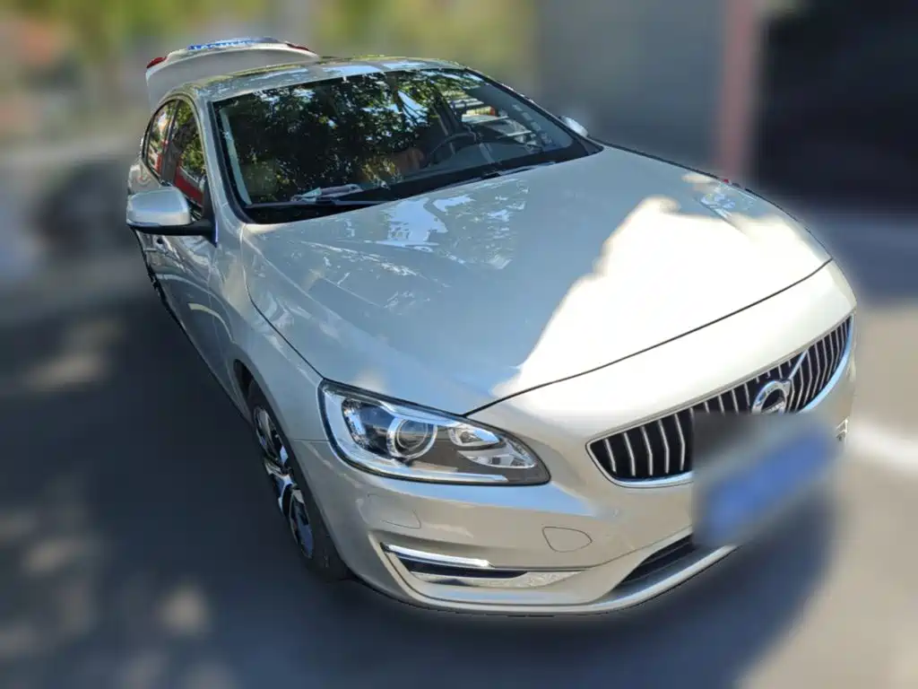 Volvo S60 — миниатюра 7