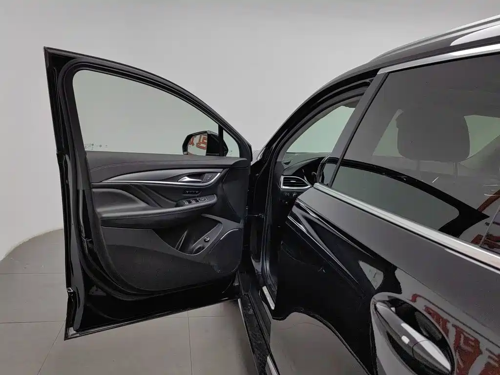 Buick Enclave — миниатюра 8