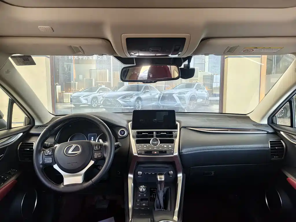 Lexus NX — миниатюра 4