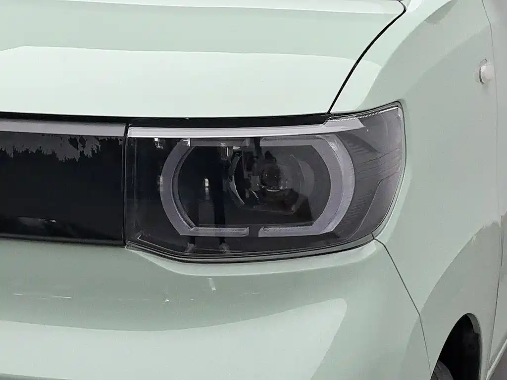 Wuling MINIEV — миниатюра 7