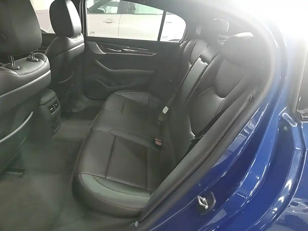Cadillac CT5 — миниатюра 17