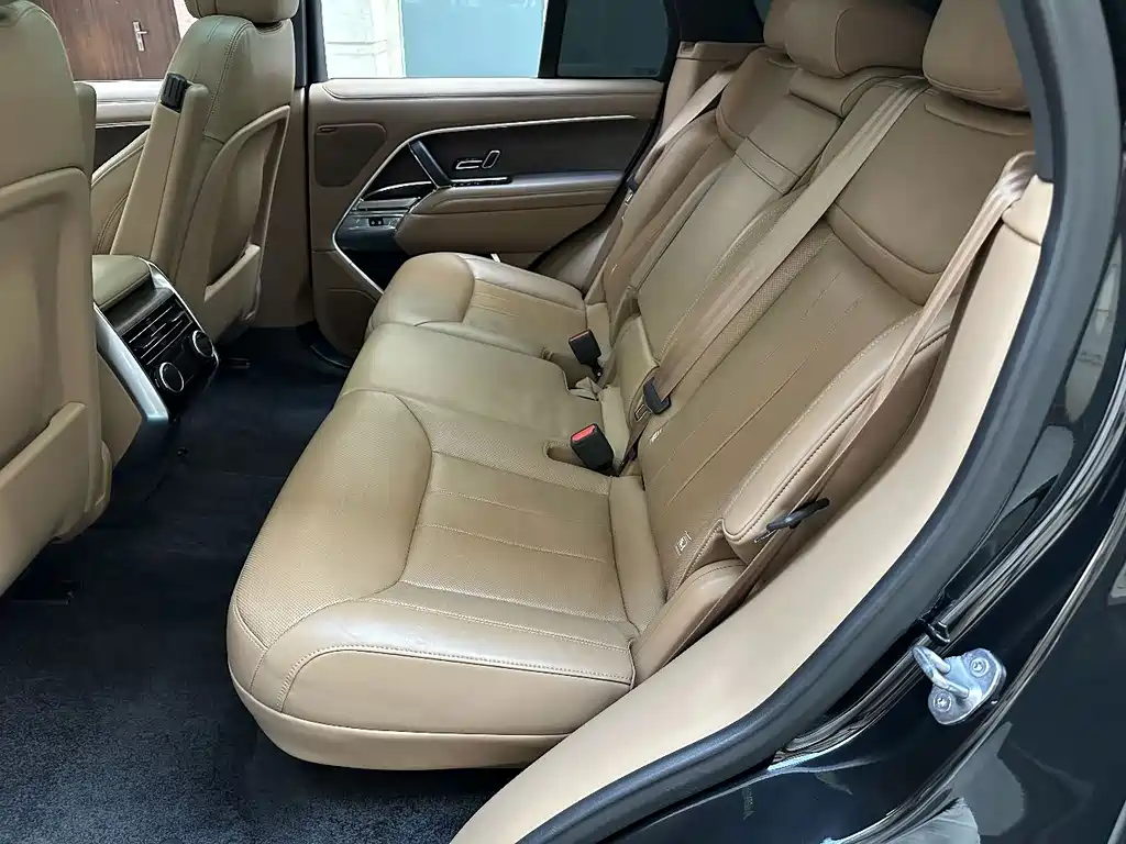 Land Rover Range Rover — миниатюра 9