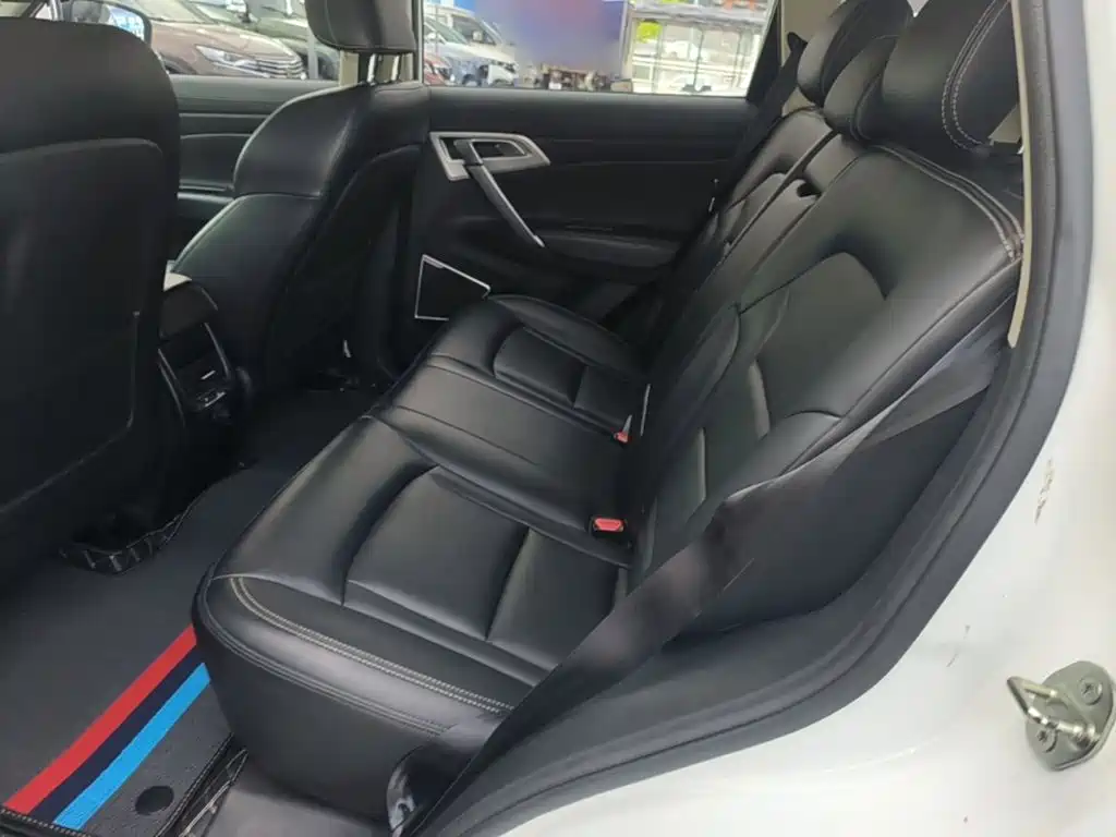 Geely Boyue — миниатюра 17