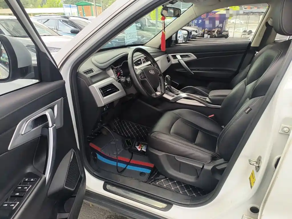Geely Boyue — миниатюра 16