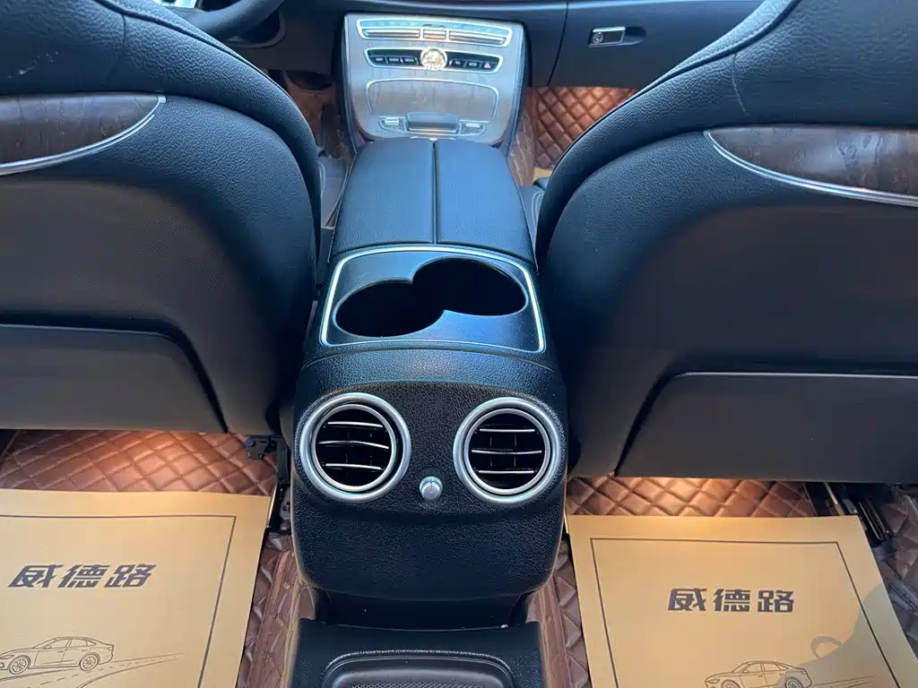Mercedes-Benz E-Class — миниатюра 20