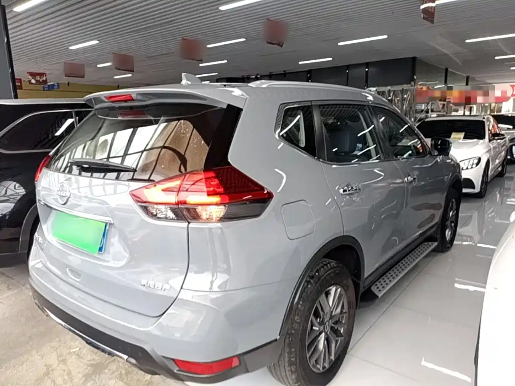Nissan X-Trail — миниатюра 7