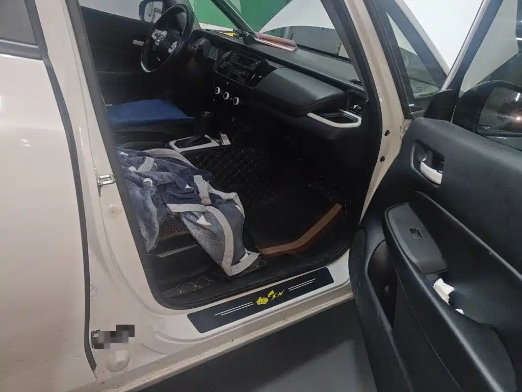 Honda Fit — миниатюра 19