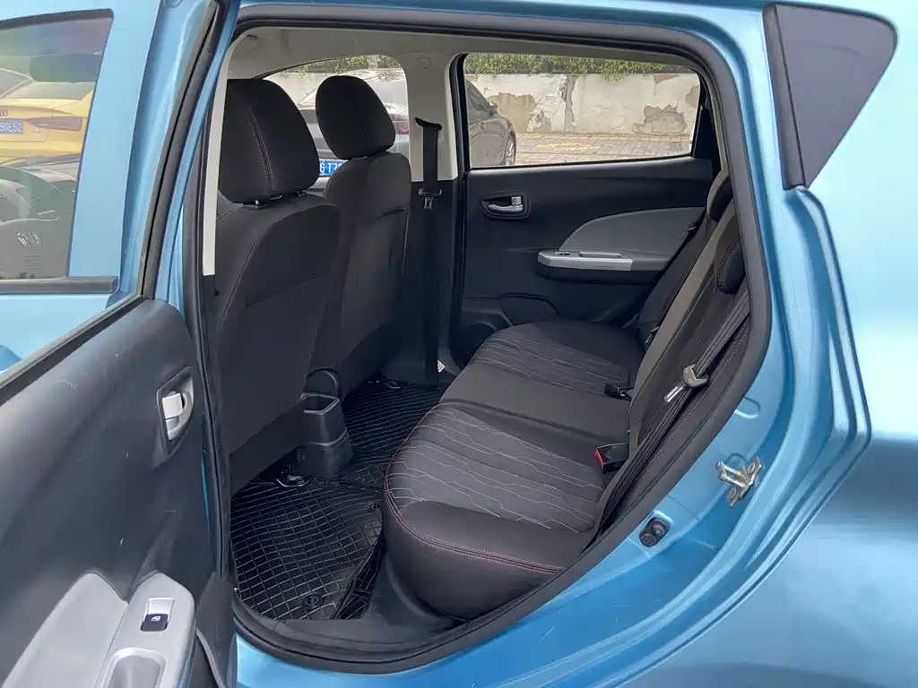 Changan Benben E-Star — миниатюра 9