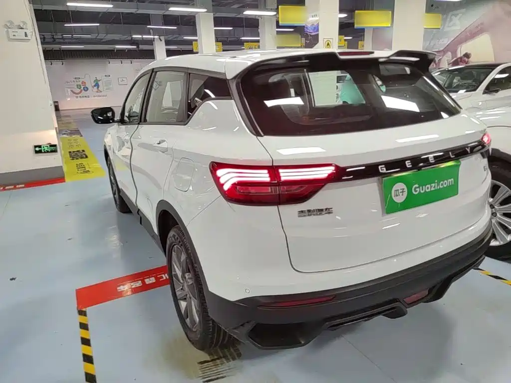 Geely Binyue — миниатюра 5