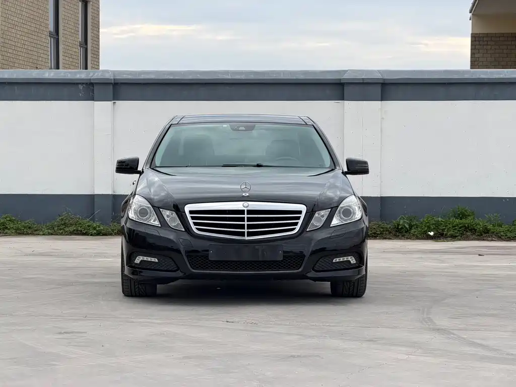 Mercedes-Benz E-Class 2012
