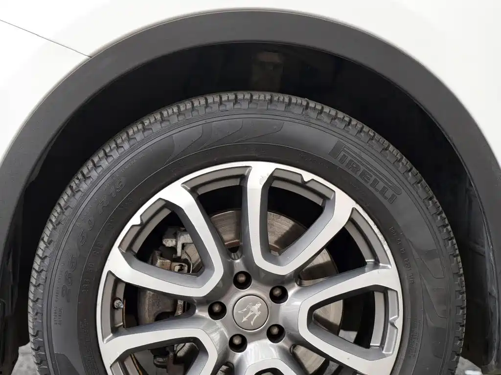 Maserati Levante — миниатюра 15
