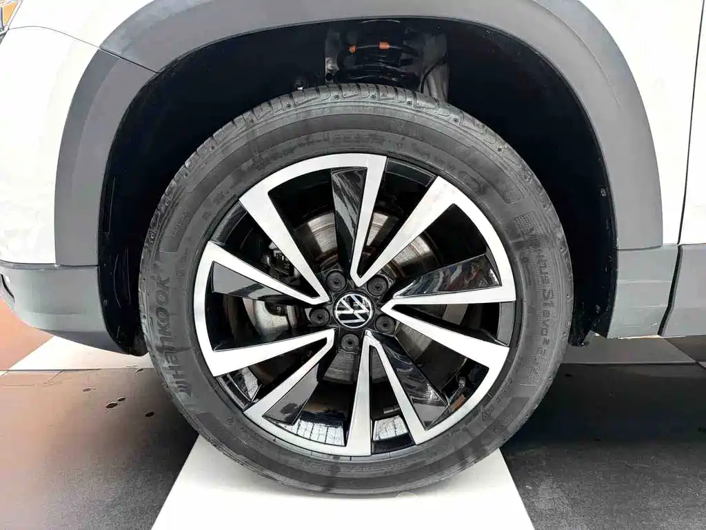 Volkswagen Tharu — миниатюра 4
