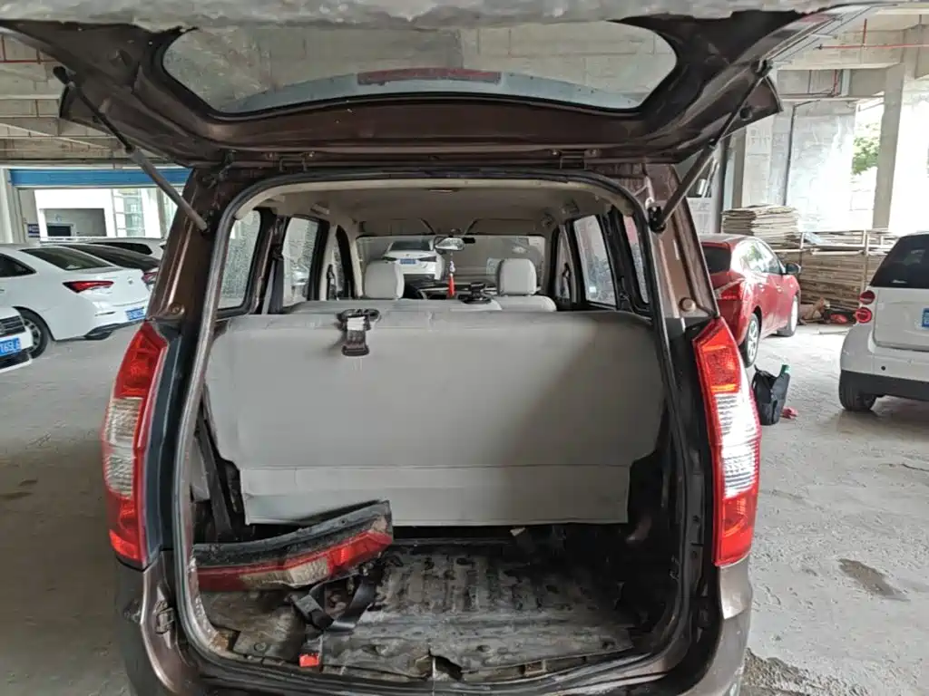 Wuling Hongguang — миниатюра 19