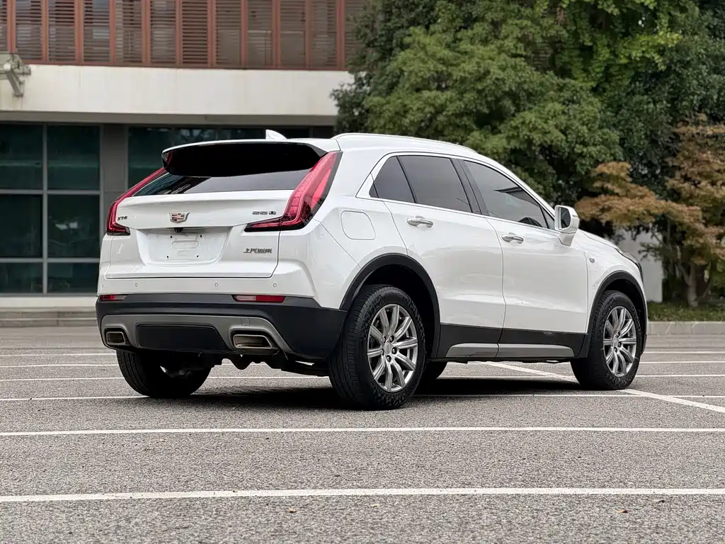Cadillac XT4 — миниатюра 7