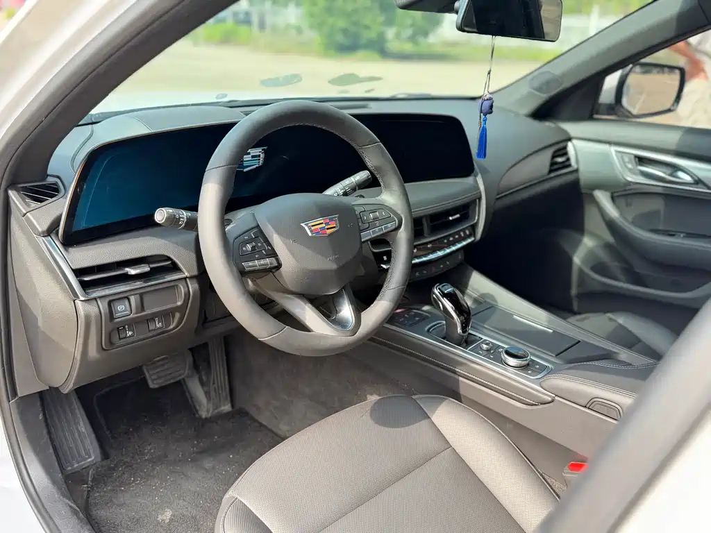 Cadillac CT5 2025 28T Sport
