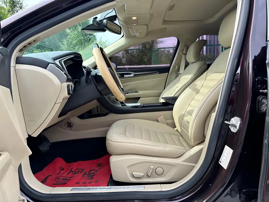 Ford Mondeo — миниатюра 7