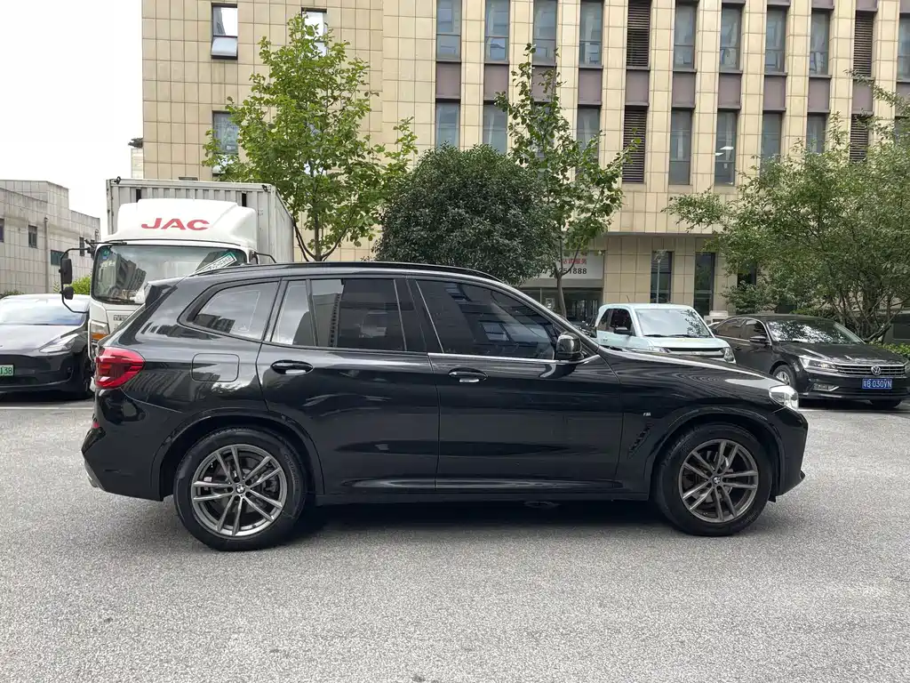 BMW X3 — миниатюра 7