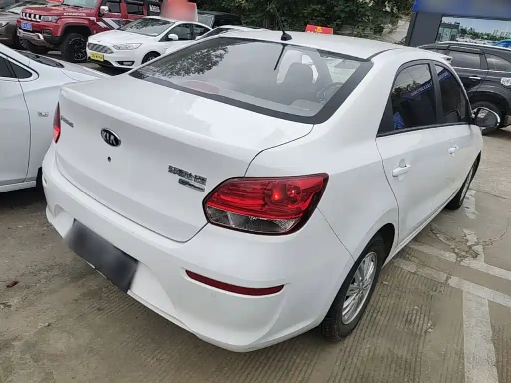 Kia Huanchi — миниатюра 5