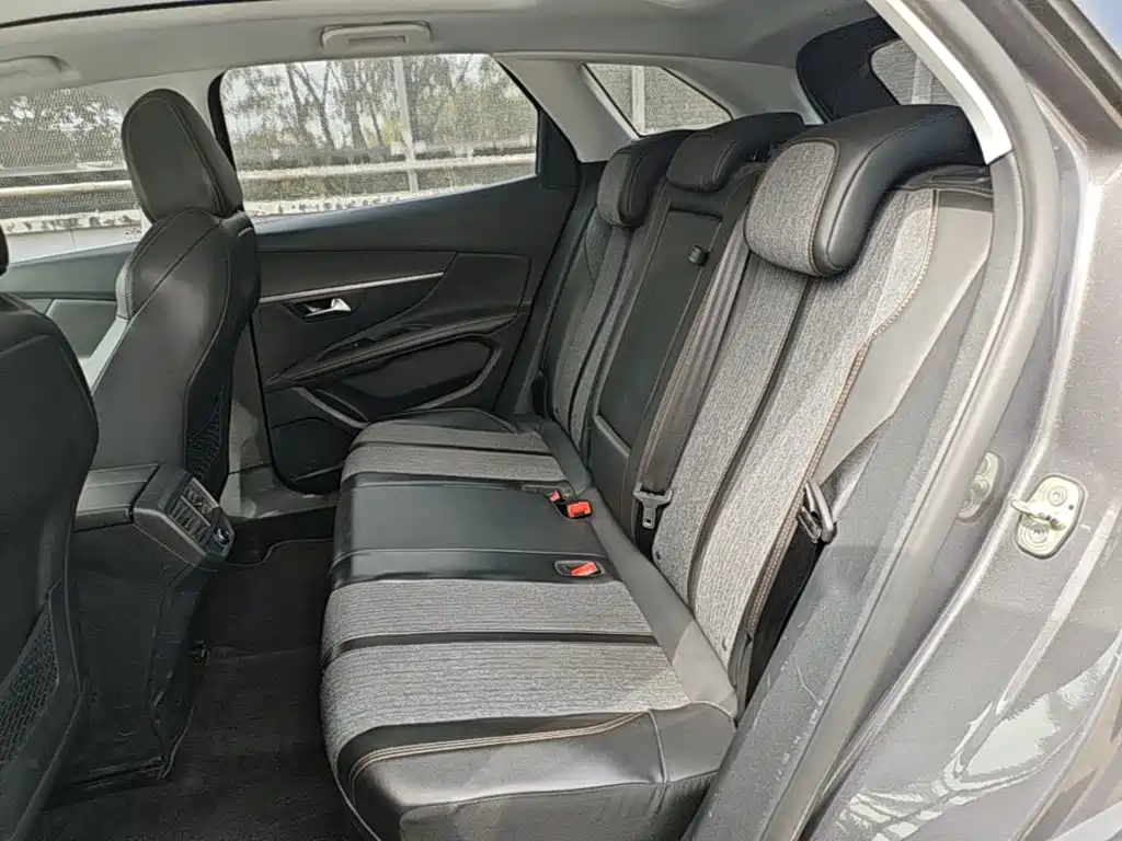 Peugeot 4008 — миниатюра 17