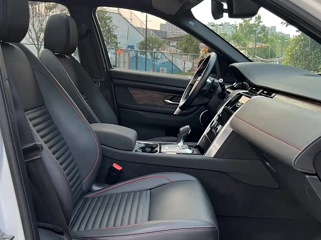 Land Rover Discovery Sport — миниатюра 10