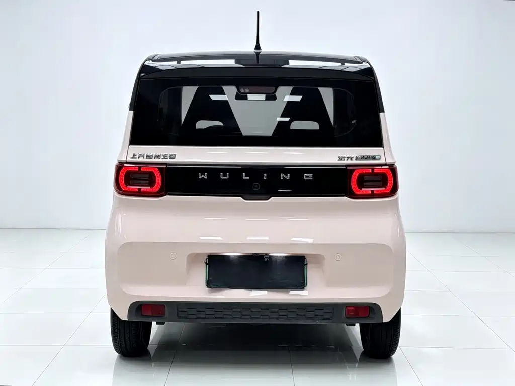 Wuling MINIEV — миниатюра 9