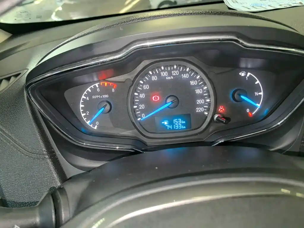 Ford Escort — миниатюра 12